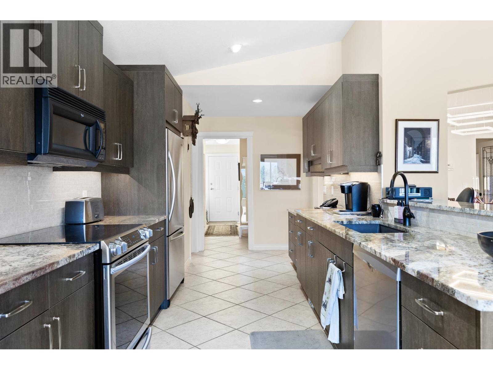 2455 Quail Ridge Boulevard Unit# 201 Kelowna Photo 18