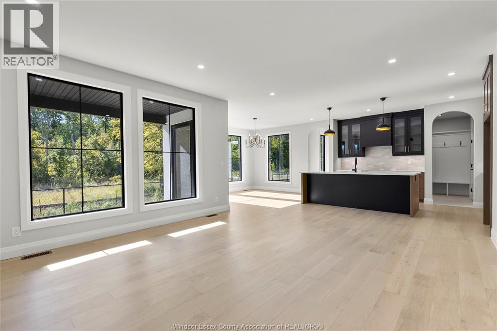 355 Marla Crescent, Lakeshore, Ontario  N0R 1A0 - Photo 10 - 25027724