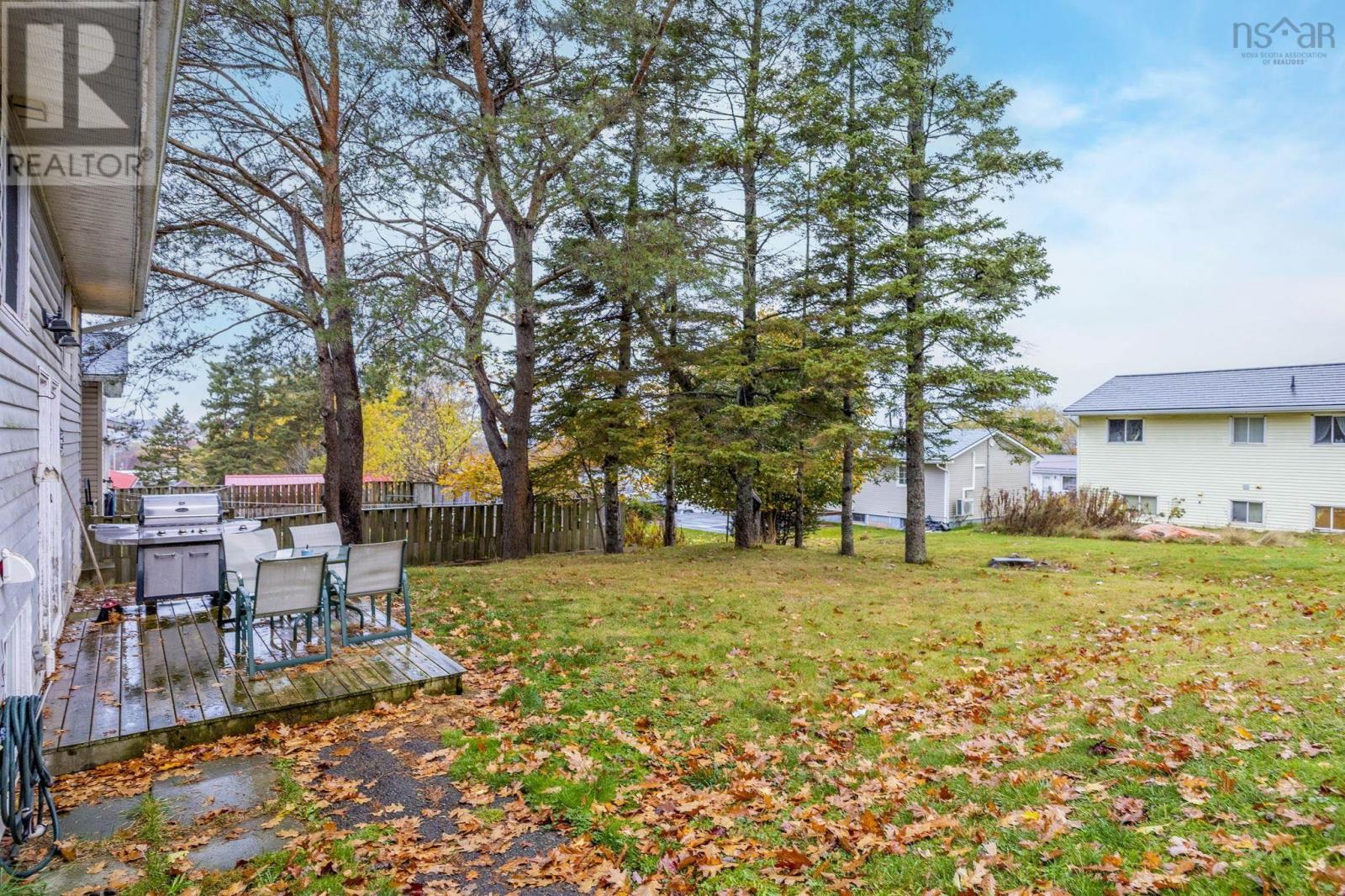 Property at 109 & 111 Glenwood Drive image 3