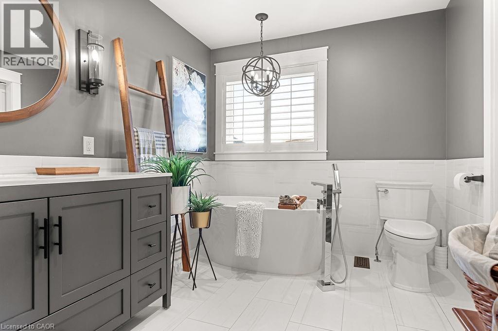 16 Edgecroft Crescent, Stoney Creek, Ontario  L8J 3Y6 - Photo 38 - 40780516