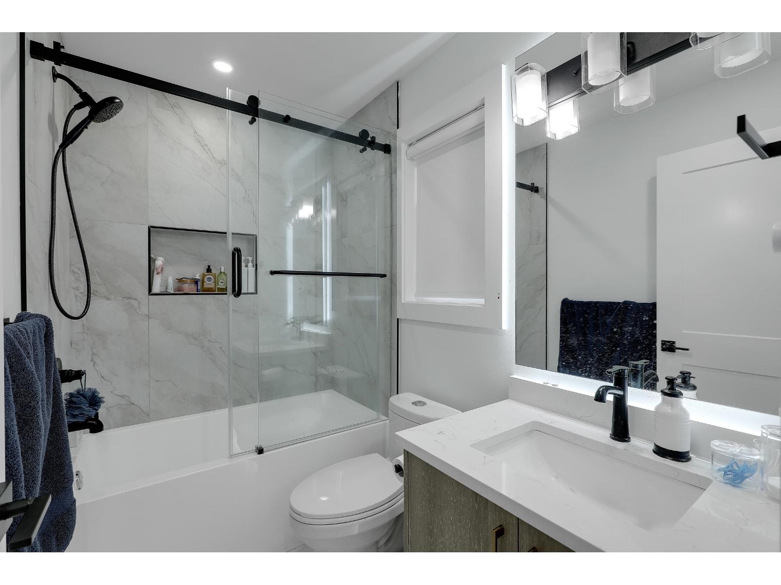 18040 20 Avenue, White Rock, British Columbia  V3S 9V7 - Photo 31 - R3063558