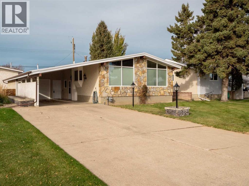 5906 55 Street, Taber, Alberta