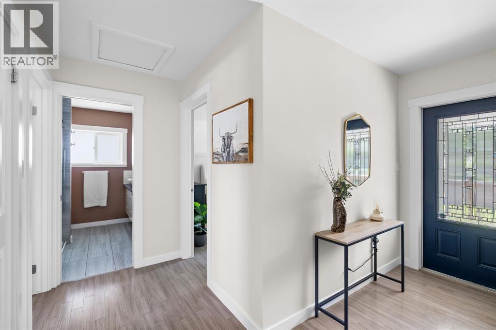 30 Coleridge Road Nw, Calgary, Alberta  T2K 1W9 - Photo 15 - A2264570