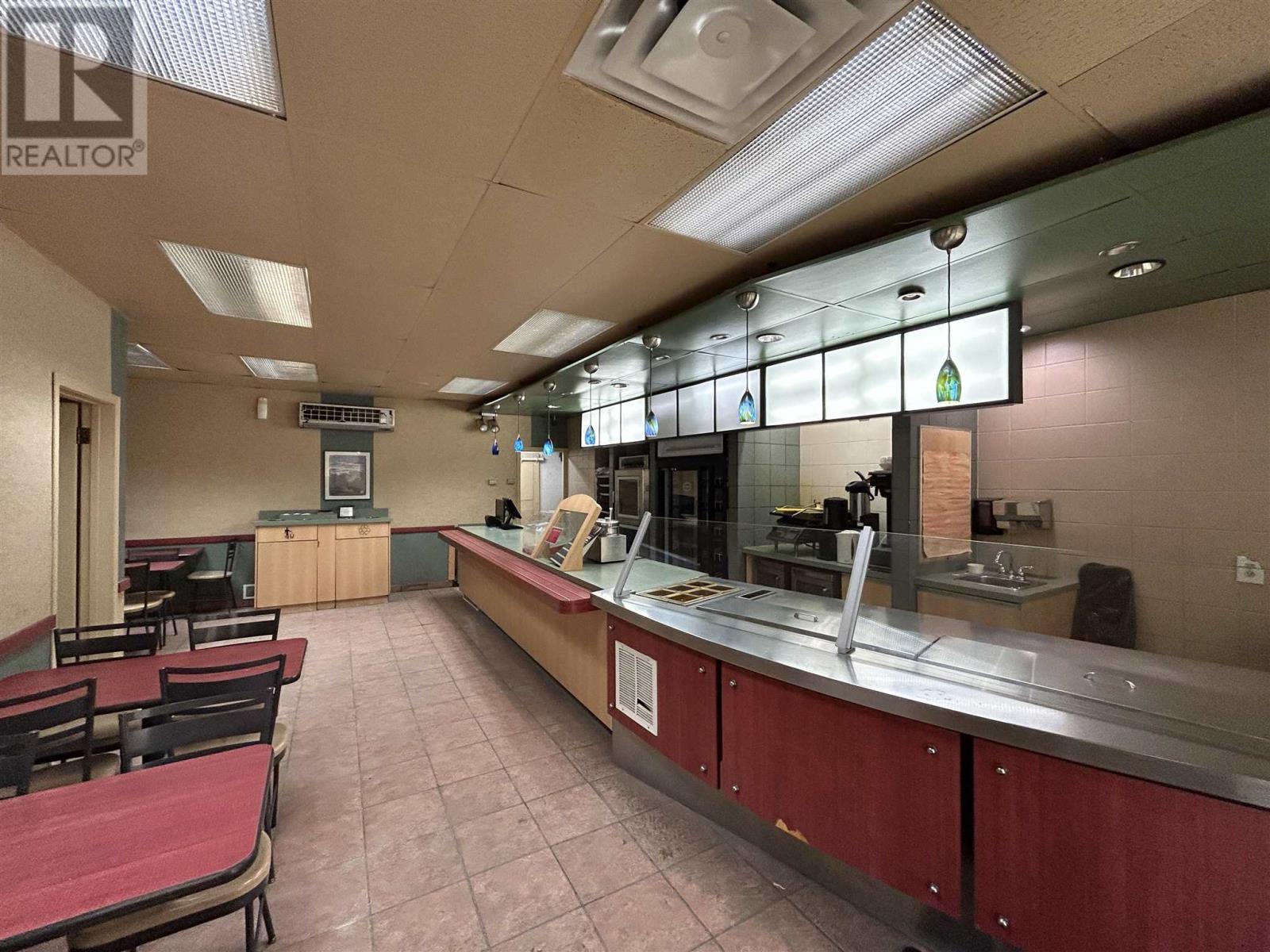 215 Scott St, Fort Frances, Ontario P9A 1G8 - Photo 5 - TB251512