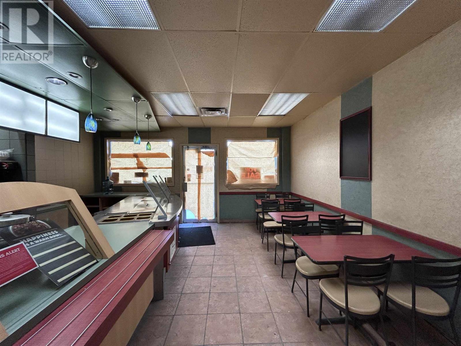 215 Scott St, Fort Frances, Ontario P9A 1G8 - Photo 3 - TB251512