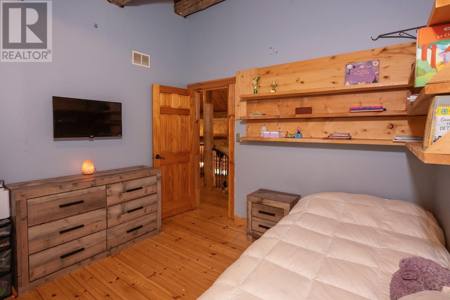 245 Gus Wouri Rd, Thunder Bay, Ontario  P7G 2G6 - Photo 19 - TB253375