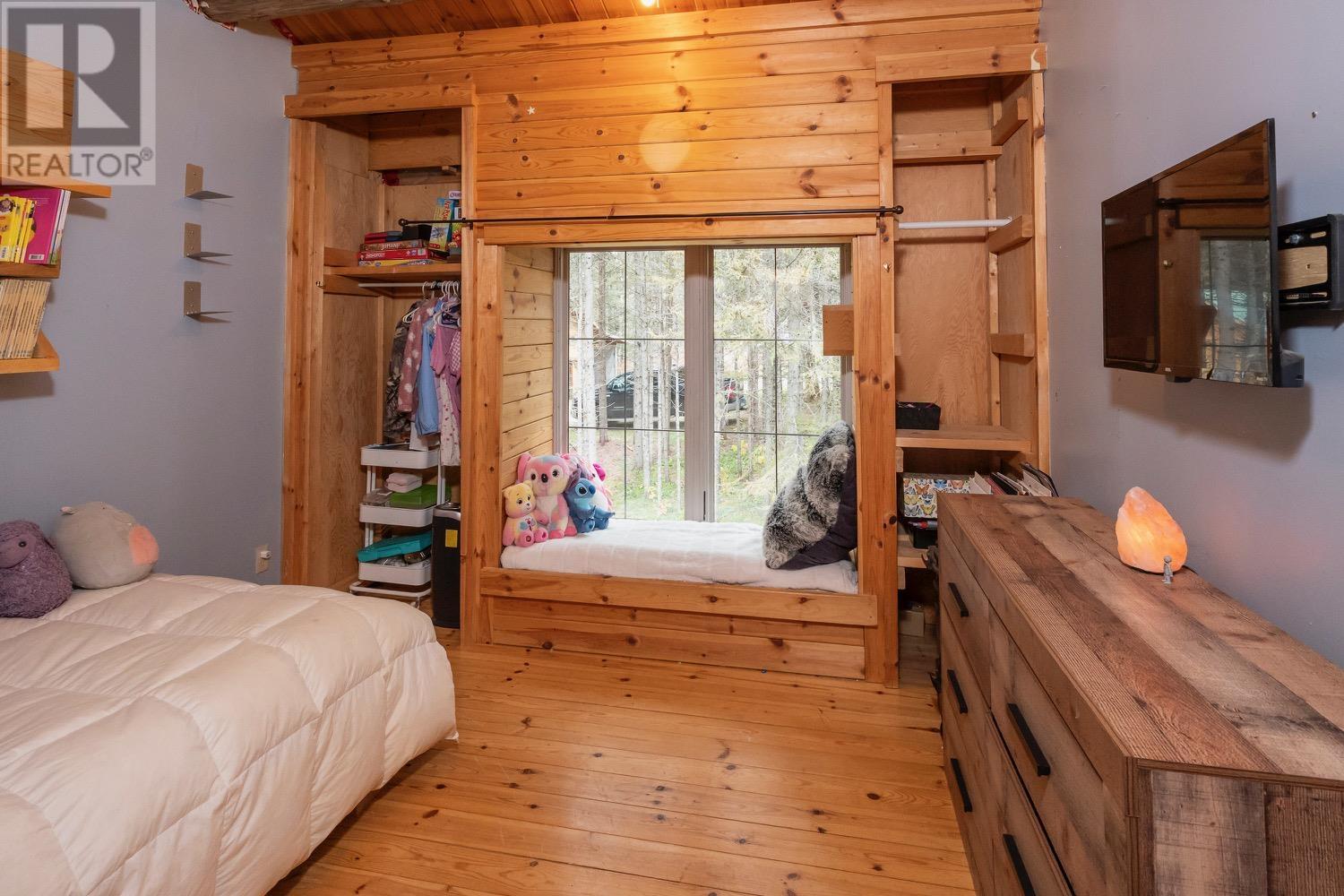 245 Gus Wouri Rd, Thunder Bay, Ontario  P7G 2G6 - Photo 20 - TB253375