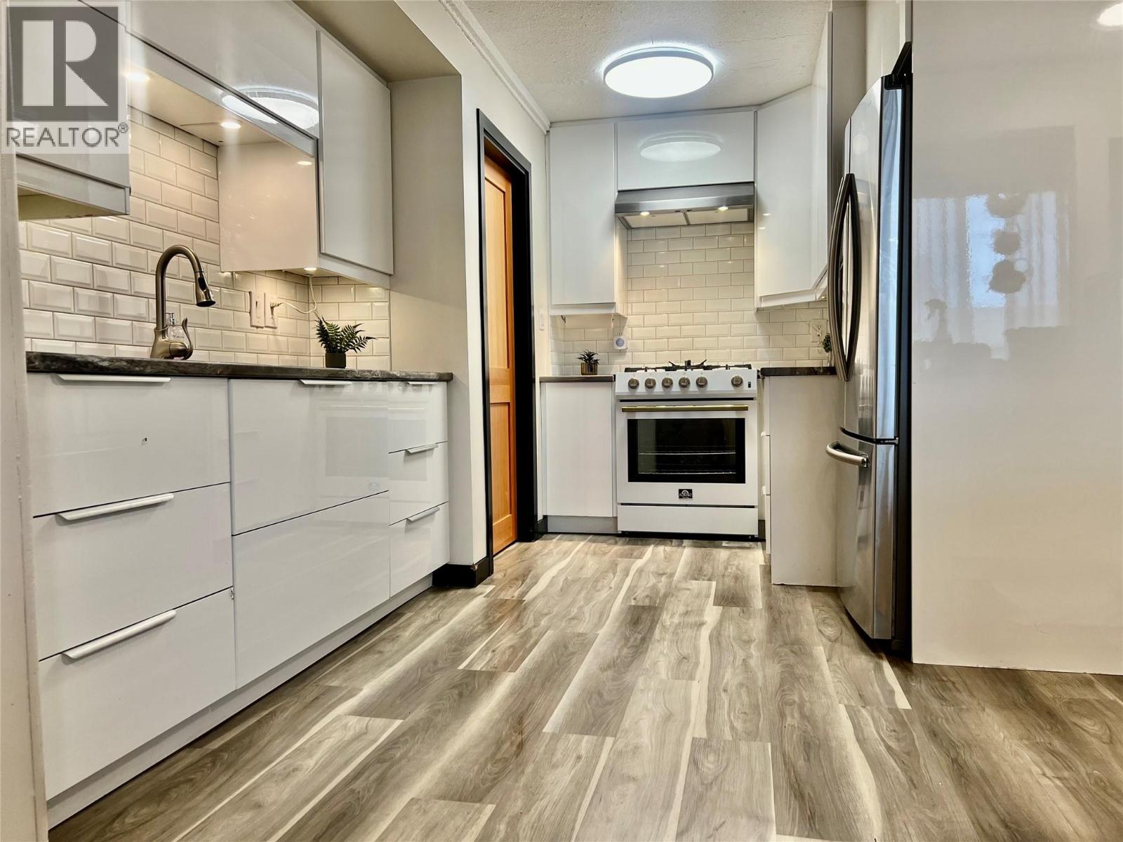 1751 Granite Avenue, Merritt, British Columbia  V1K 1B8 - Photo 6 - 10367065