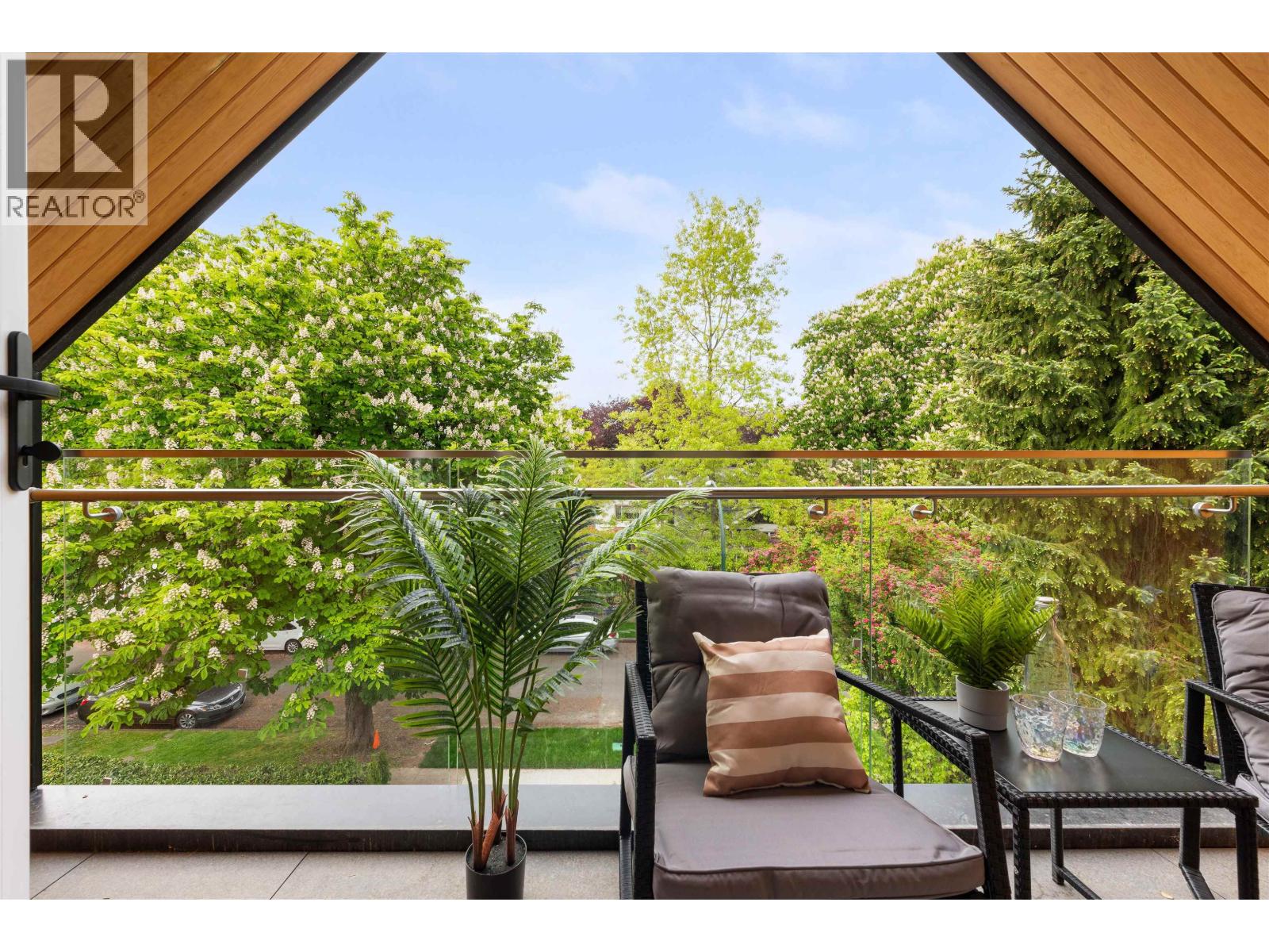 2 2764 W 14th Avenue, Vancouver, British Columbia  V6K 2X2 - Photo 28 - R3063675