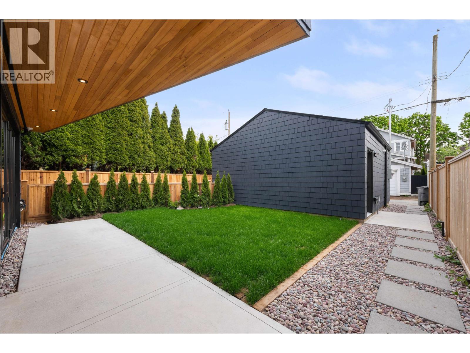 2 2764 W 14th Avenue, Vancouver, British Columbia  V6K 2X2 - Photo 32 - R3063675