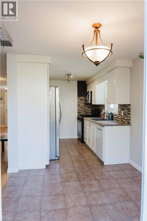 163 Highbrook Street, Kitchener, Ontario  N2E 3P6 - Photo 7 - 40784835