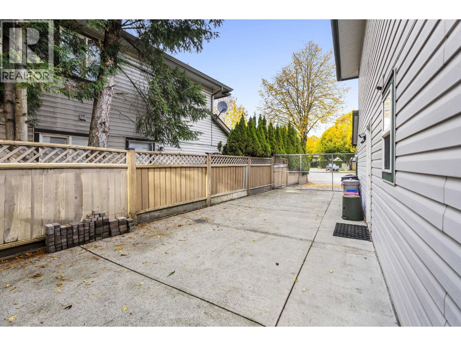 20110 120a Avenue, Maple Ridge, British Columbia  V2X 3M3 - Photo 3 - R3063686