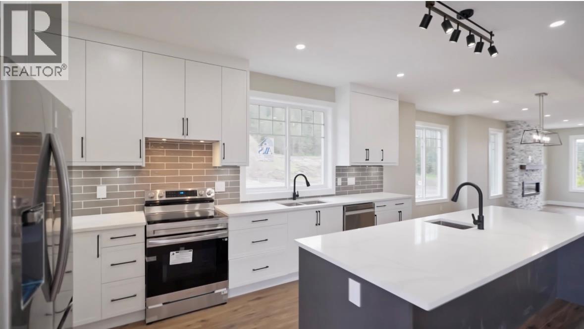 2073 Linfield Drive, Kamloops, British Columbia  V1S 0G3 - Photo 6 - 10367199