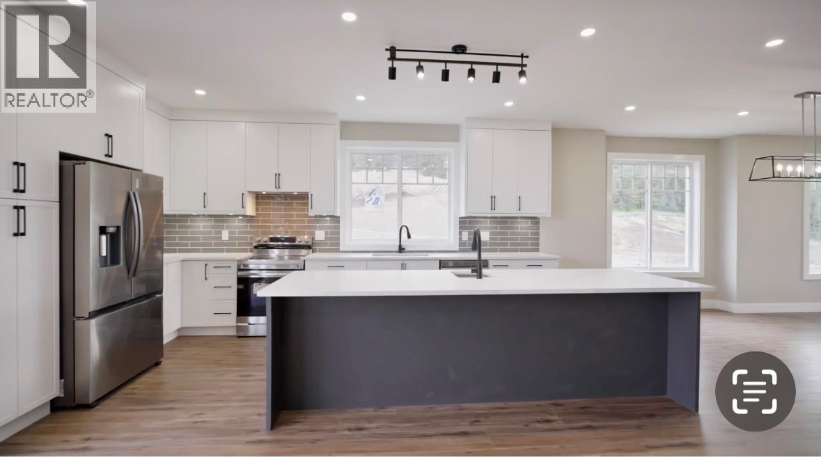 2073 Linfield Drive, Kamloops, British Columbia  V1S 0G3 - Photo 8 - 10367199