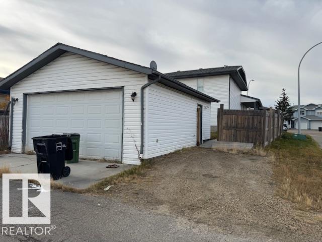 16229 57 St Nw, Edmonton, Alberta  T5Y 2V2 - Photo 4 - E4464267