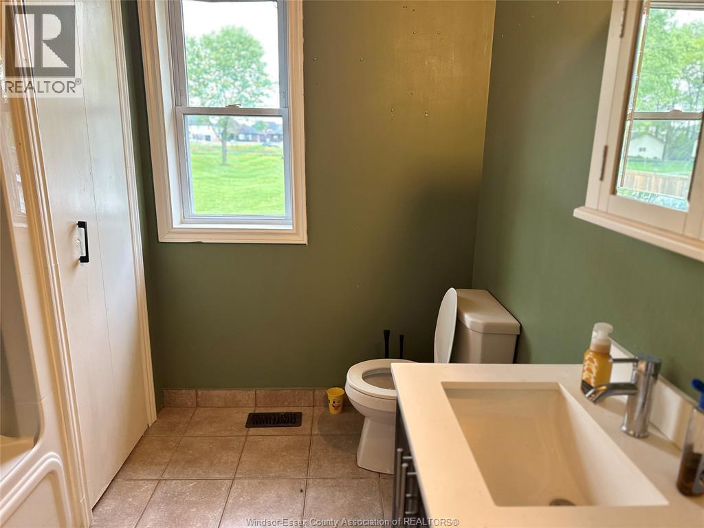 342 Renaud Line, Lakeshore, Ontario  N0R 1A0 - Photo 8 - 25027728