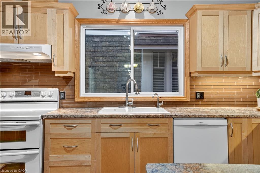 28 Troy Street, Kitchener, Ontario  N2H 1L8 - Photo 14 - 40784805