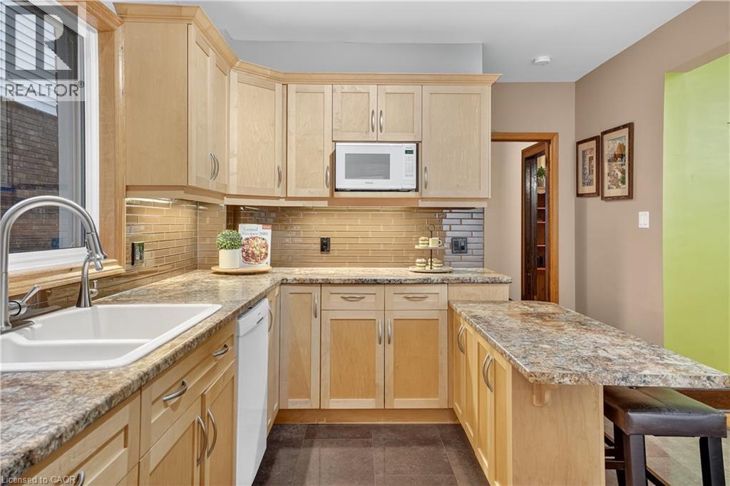 28 Troy Street, Kitchener, Ontario  N2H 1L8 - Photo 17 - 40784805