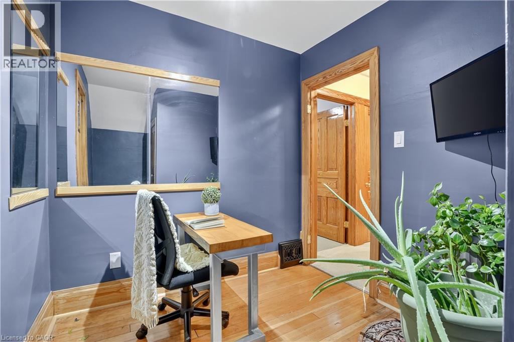 28 Troy Street, Kitchener, Ontario  N2H 1L8 - Photo 39 - 40784805