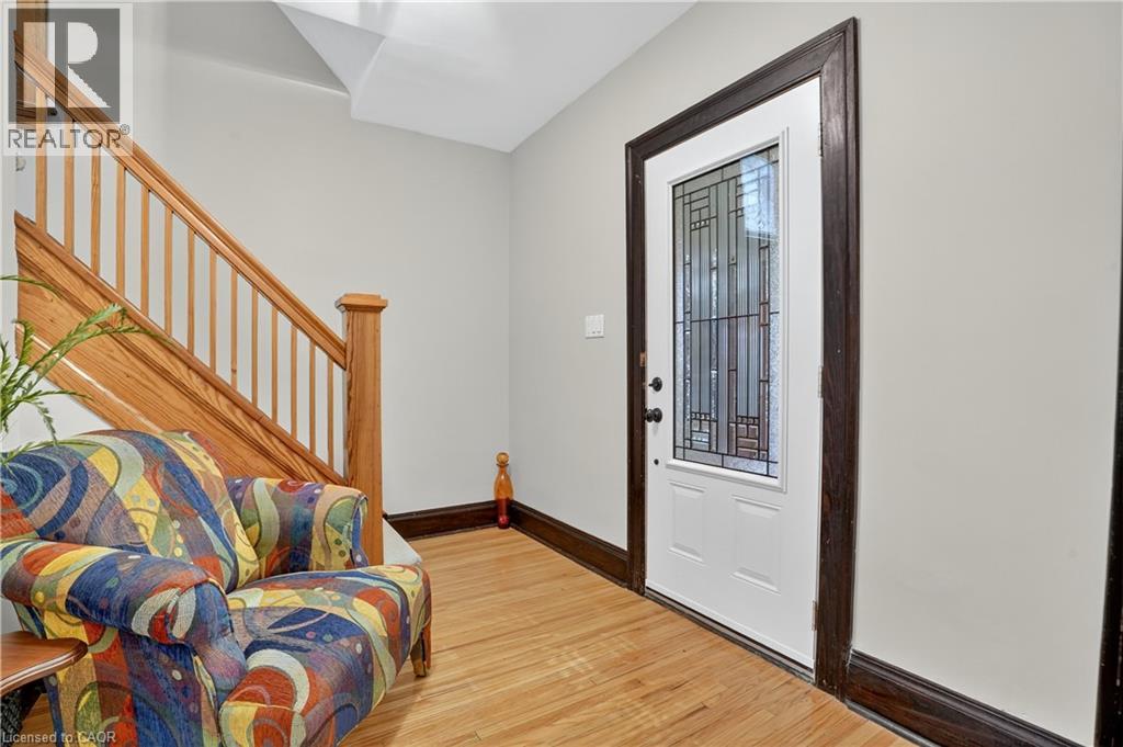 28 Troy Street, Kitchener, Ontario  N2H 1L8 - Photo 4 - 40784805