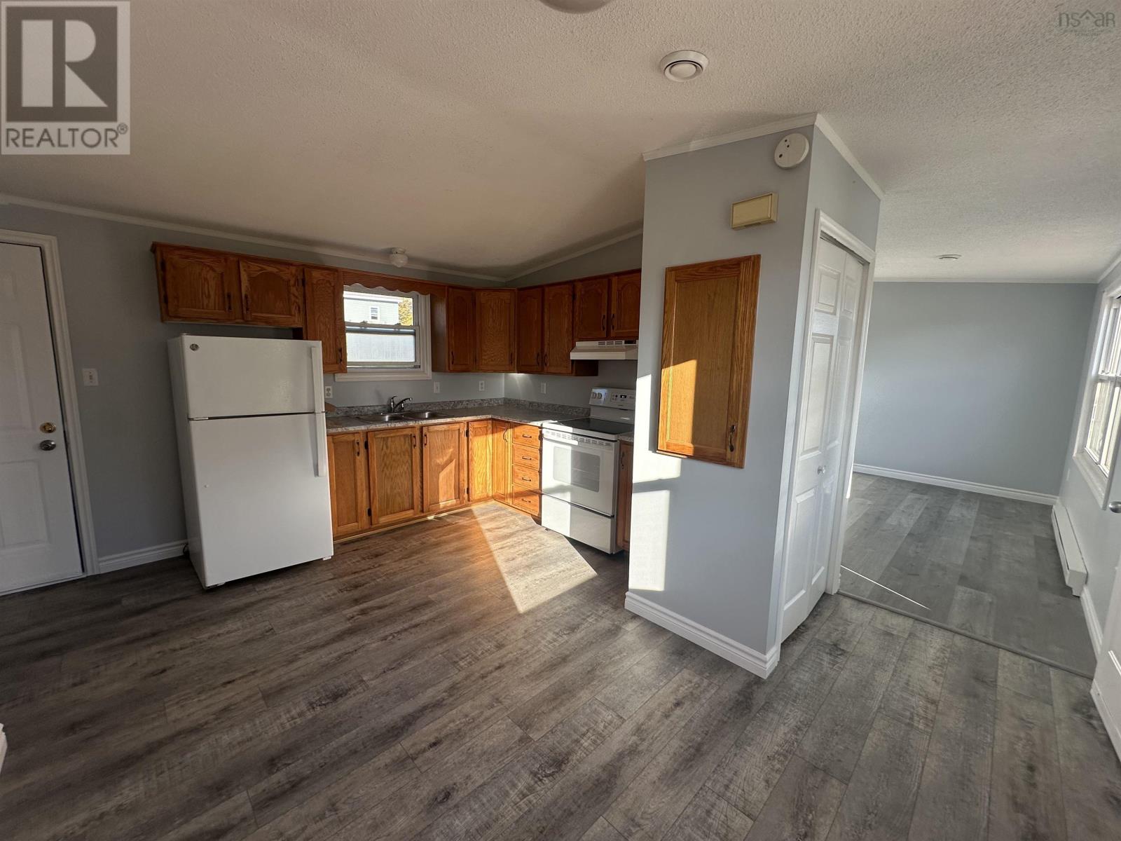 5 Sadler Street, Port Hastings, Nova Scotia  B9A 1L8 - Photo 12 - 202526927