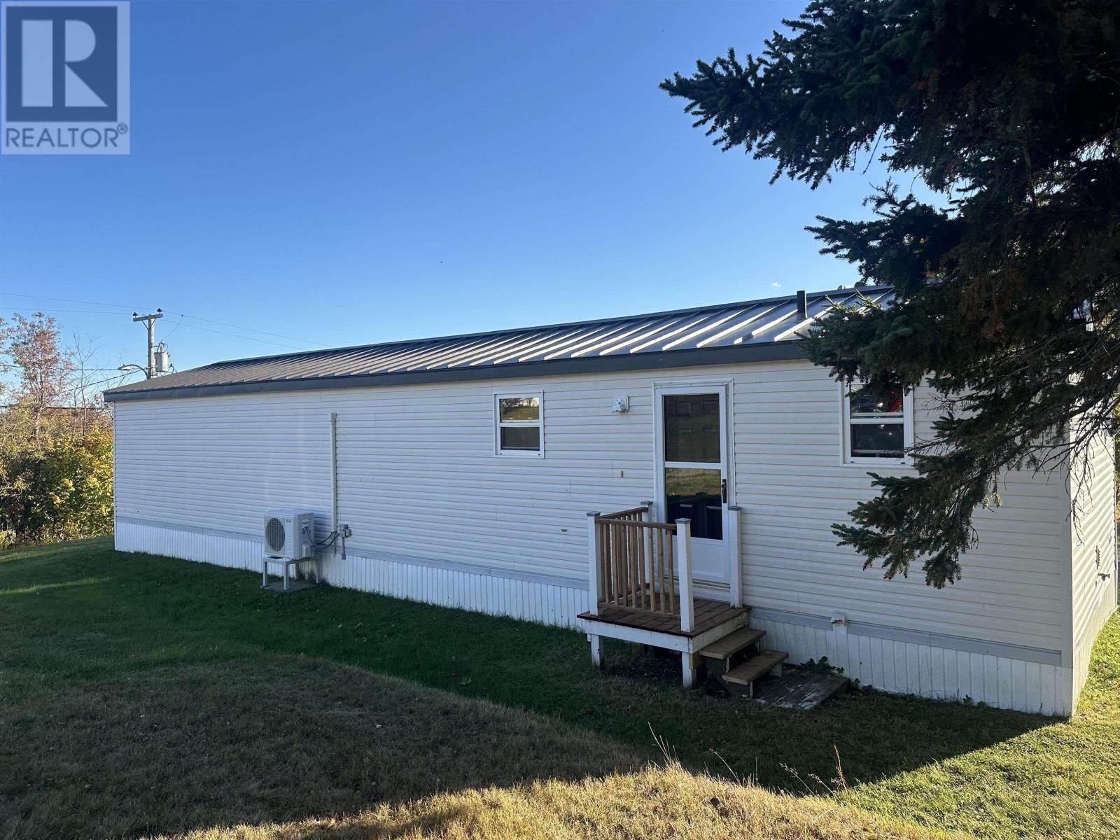 5 Sadler Street, Port Hastings, Nova Scotia  B9A 1L8 - Photo 6 - 202526927