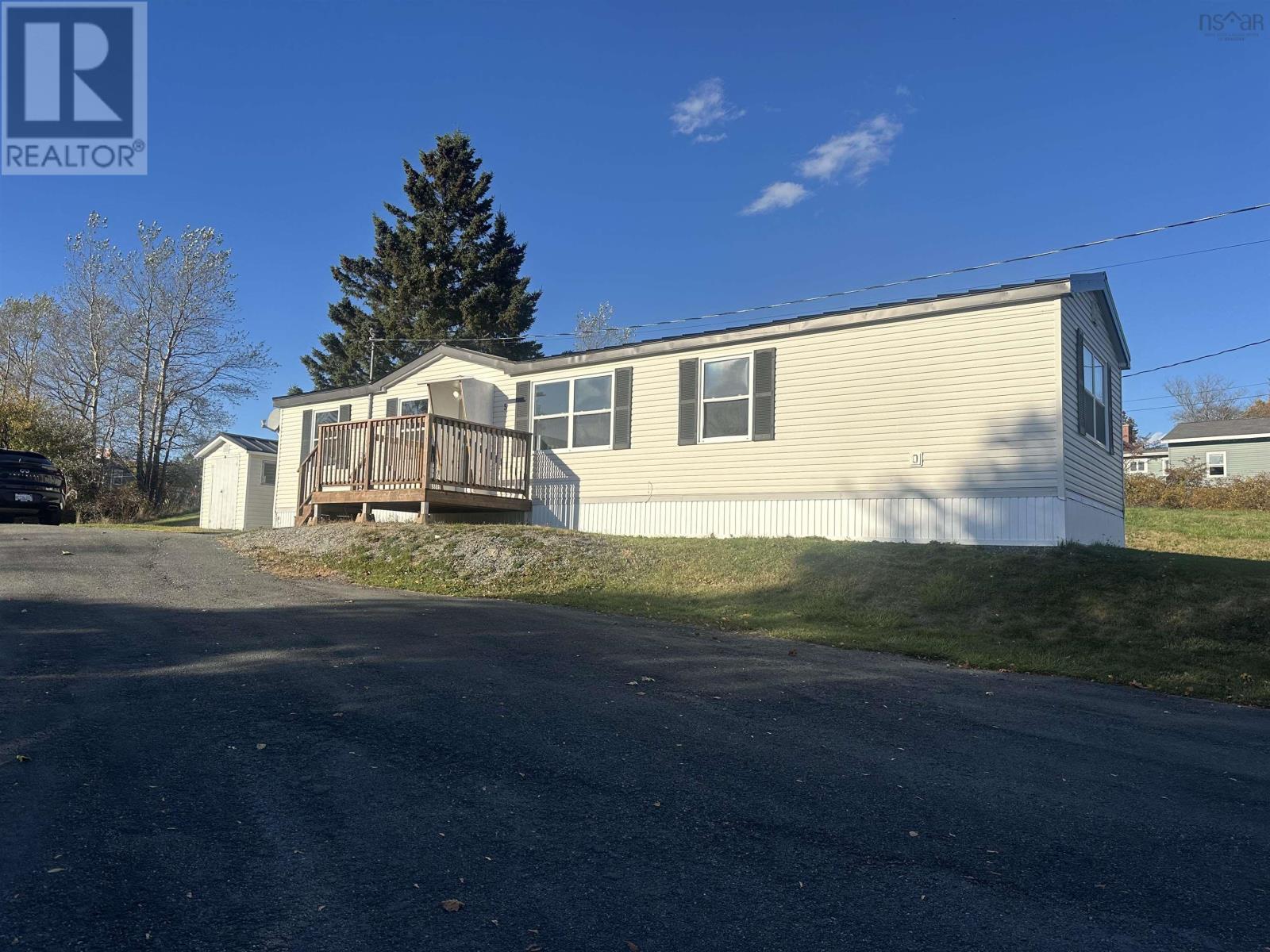 5 Sadler Street, Port Hastings, Nova Scotia  B9A 1L8 - Photo 2 - 202526927