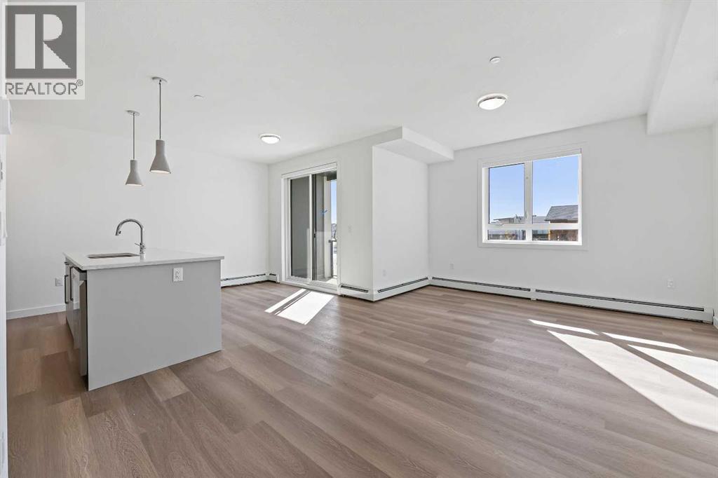 2215, 520 Reynolds Avenue Sw, Airdrie, Alberta  T4B 4K9 - Photo 4 - A2250288