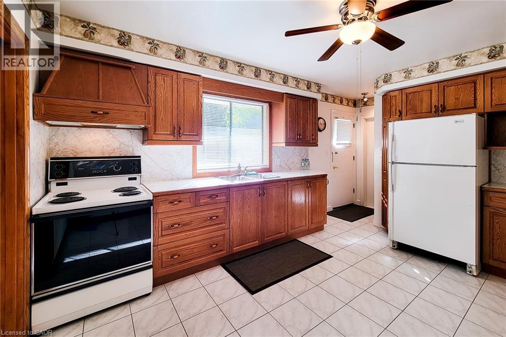 18 Manor Place, Stoney Creek, Ontario  L8G 3S9 - Photo 21 - 40779095