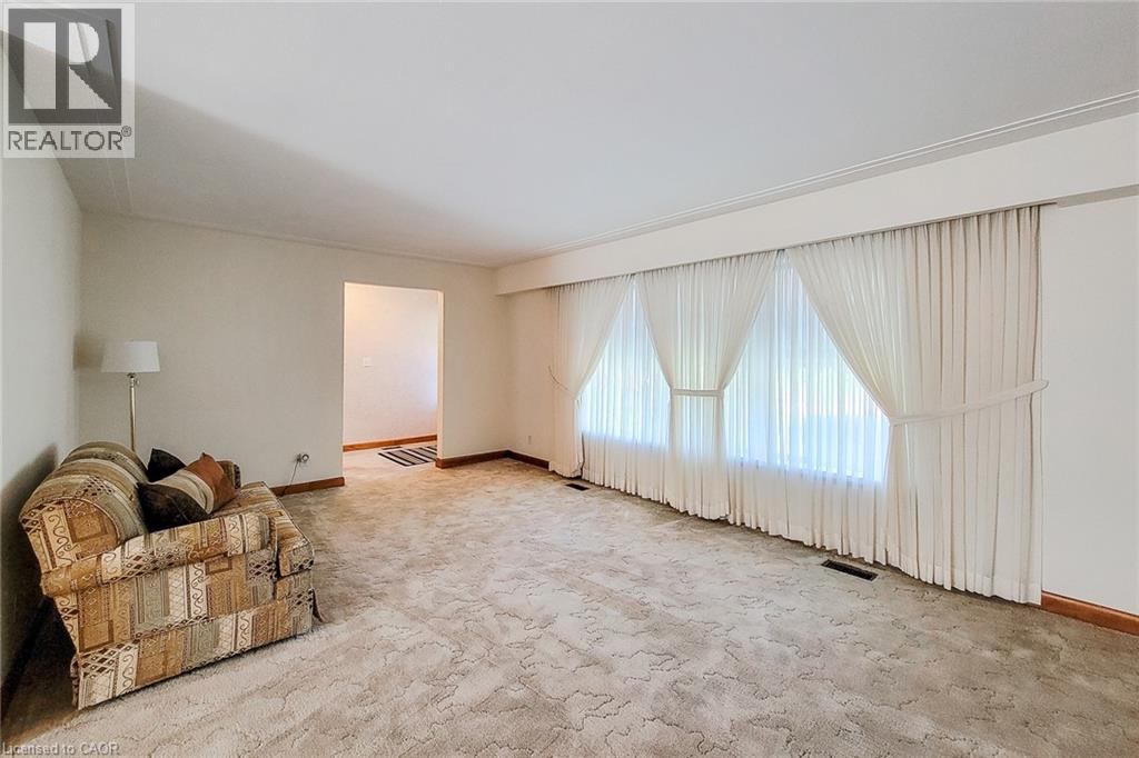 18 Manor Place, Stoney Creek, Ontario  L8G 3S9 - Photo 9 - 40779095