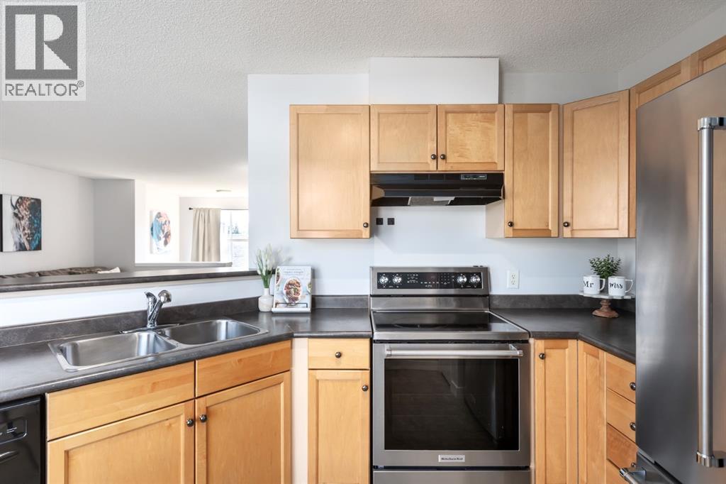 75 Mckenzie Towne Gate Se, Calgary, Alberta T2Z 4G1 - Photo 10 - A2252253