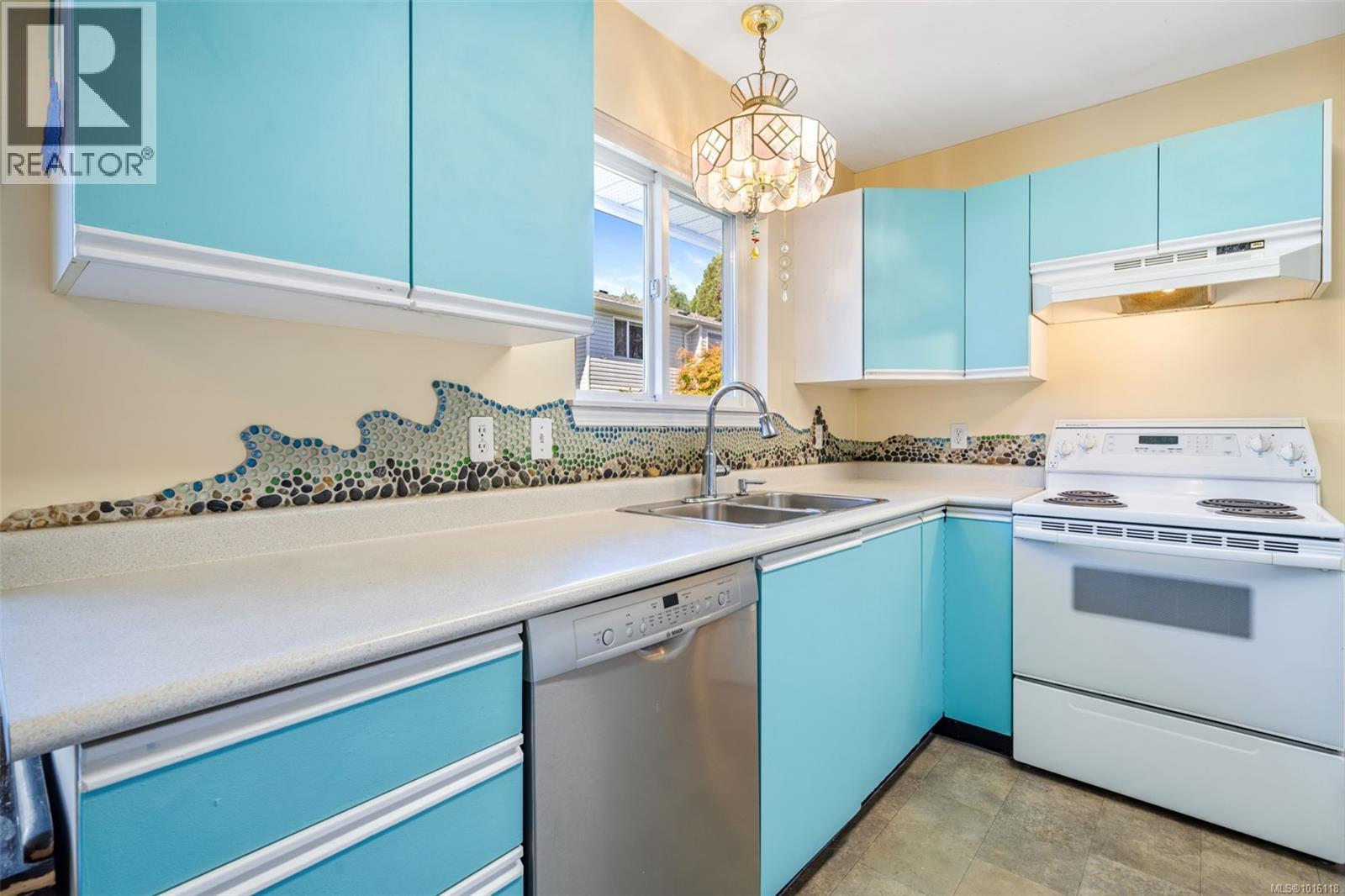 1 2516 Dingwall St, Duncan, British Columbia V9L 2Y9 - Photo 9 - 1016118