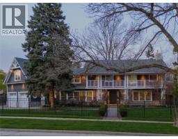 115 CHARNWOOD Drive, Oakville, Ontario