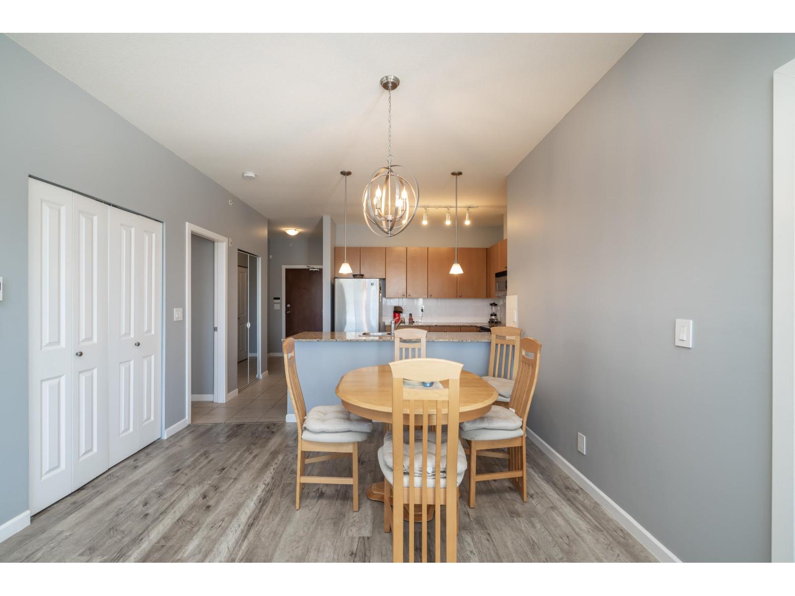 430 15380 102a Avenue, Surrey, British Columbia  V3R 0B3 - Photo 11 - R2993986