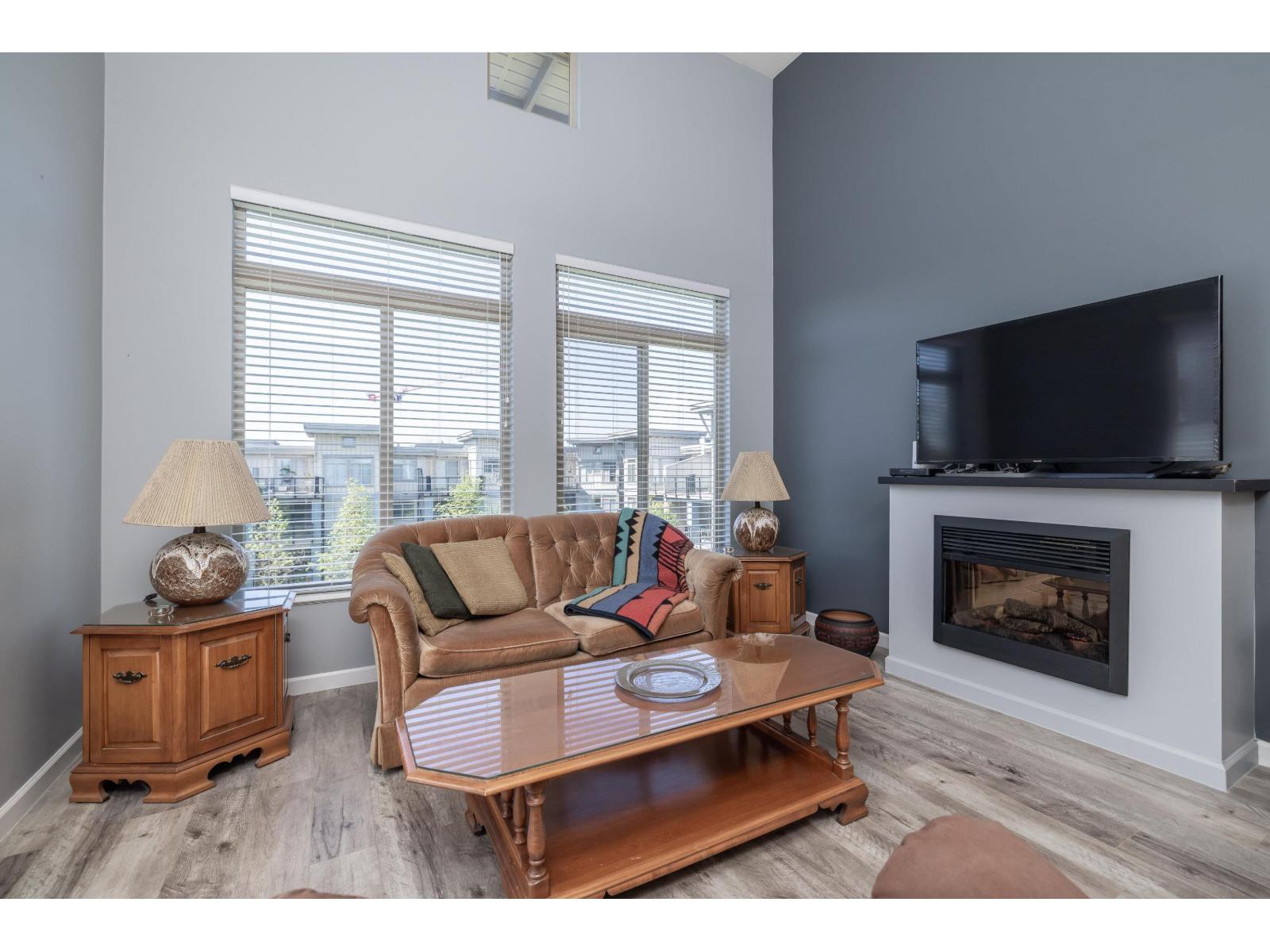 430 15380 102a Avenue, Surrey, British Columbia  V3R 0B3 - Photo 13 - R2993986