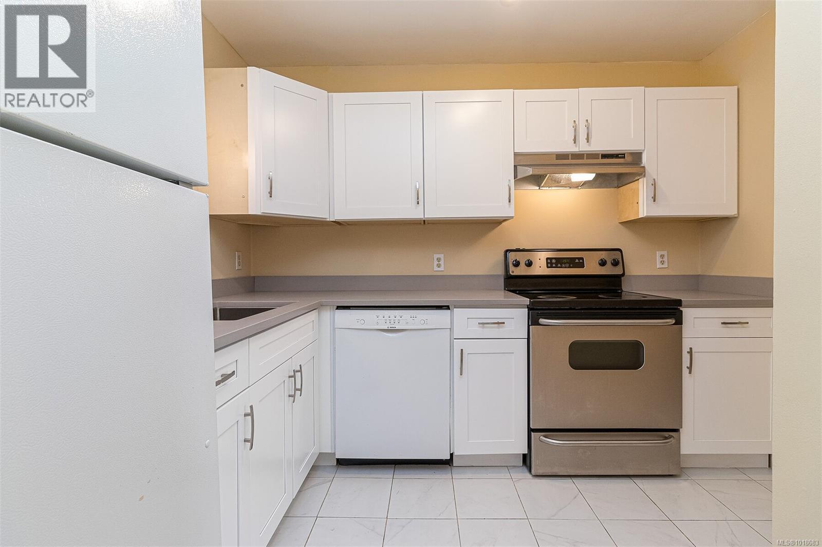 304 4728 Uplands Dr, Nanaimo, British Columbia  V9T 4S9 - Photo 13 - 1018683