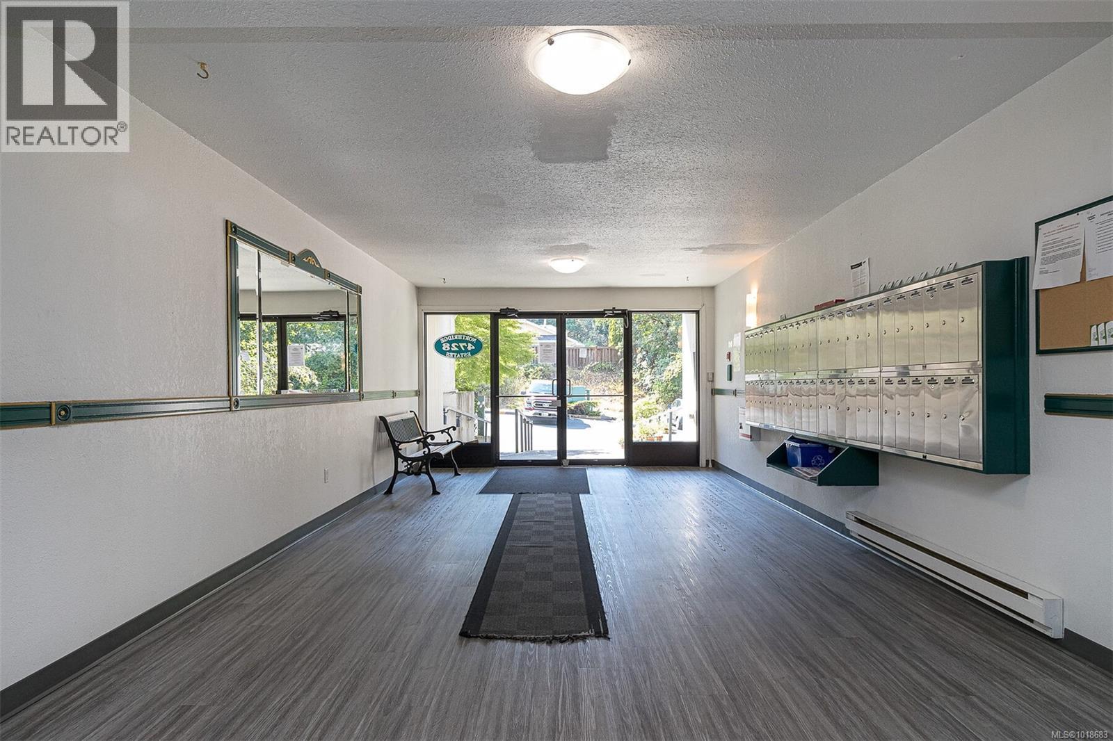 304 4728 Uplands Dr, Nanaimo, British Columbia  V9T 4S9 - Photo 4 - 1018683