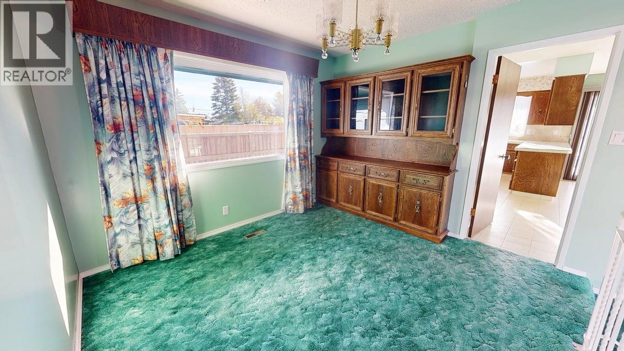 10415 109 Avenue, Fort St. John, British Columbia  V1J 2S2 - Photo 11 - R3063706