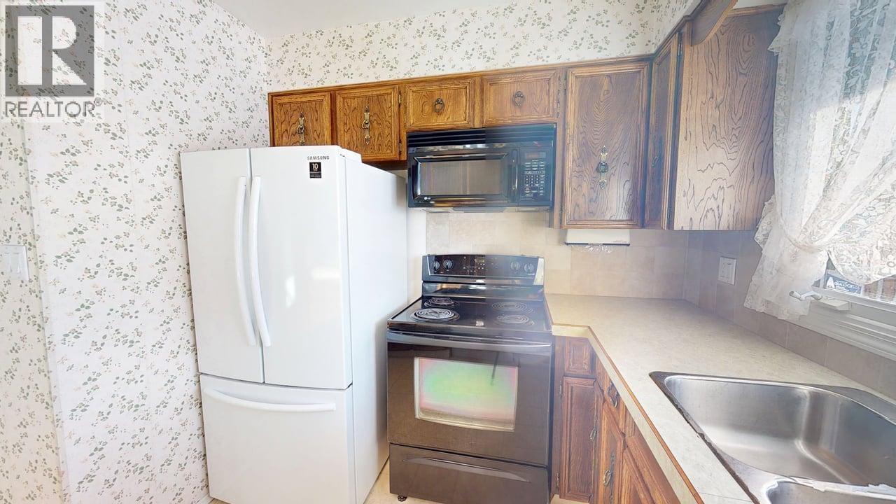 10415 109 Avenue, Fort St. John, British Columbia  V1J 2S2 - Photo 9 - R3063706