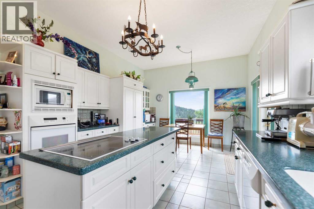 11 Black Bear Lane, Rural Foothills County, Alberta  T0L 0K0 - Photo 16 - A2251872