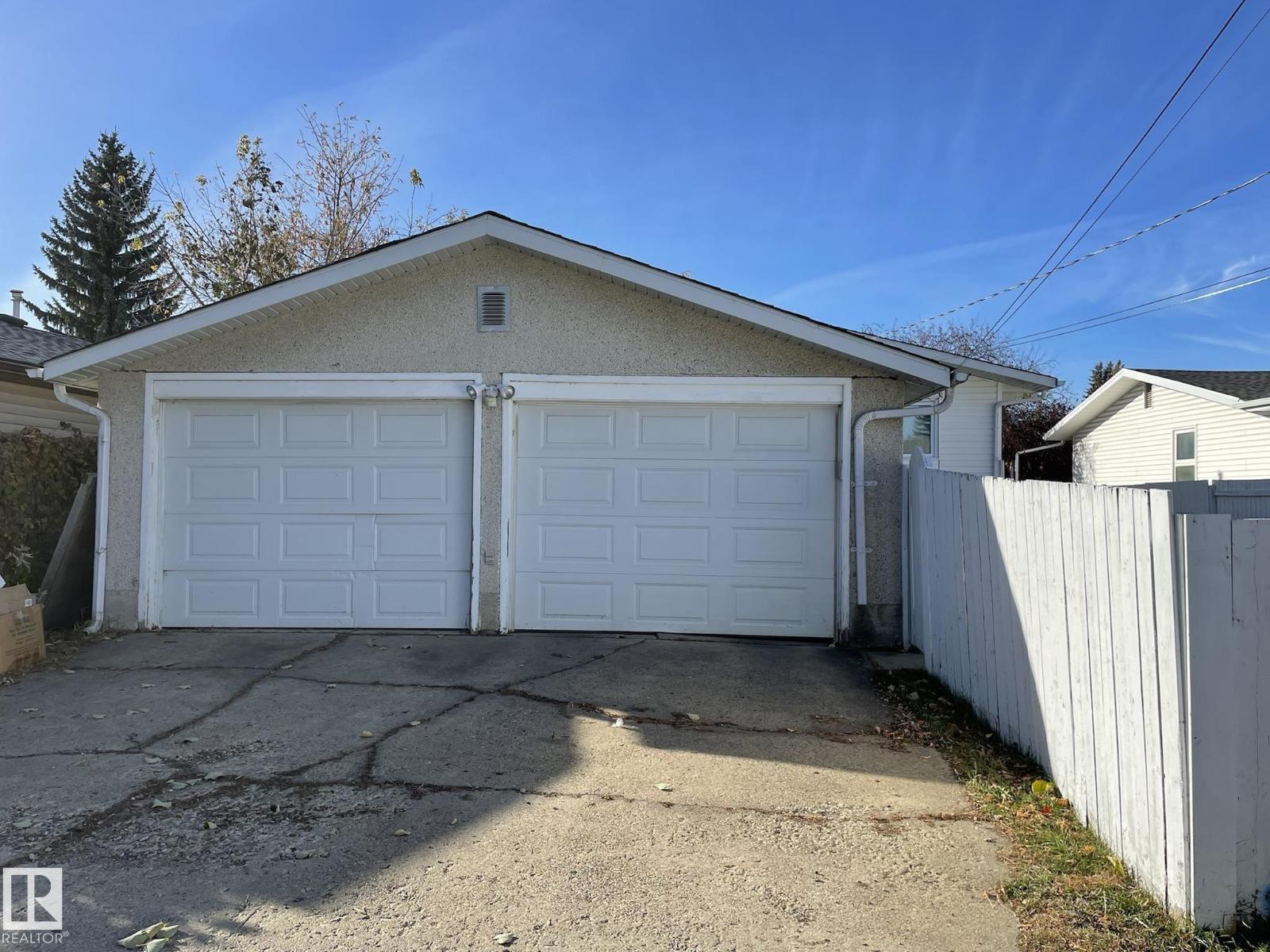 4327 114a St Nw, Edmonton, Alberta  T6J 1N6 - Photo 14 - E4464272