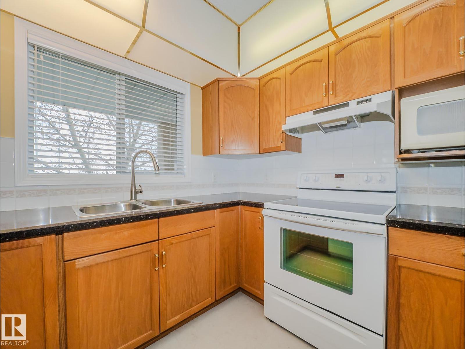 #303 69 Crystal Ln, Sherwood Park, Alberta  T8E 4E9 - Photo 10 - E4464275