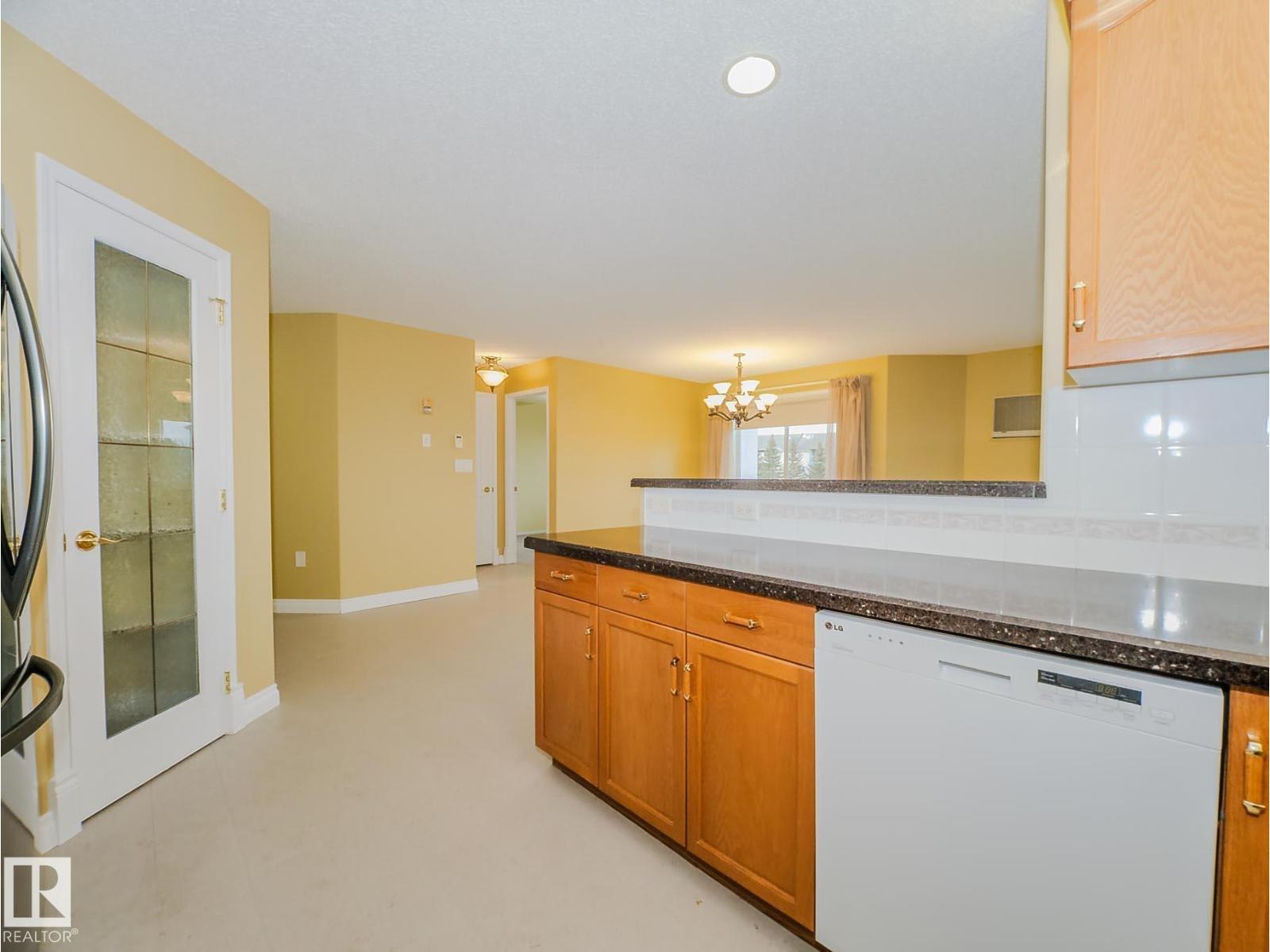 #303 69 Crystal Ln, Sherwood Park, Alberta  T8E 4E9 - Photo 11 - E4464275