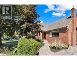 31 LOWER HORNING Road, Hamilton, Ontario