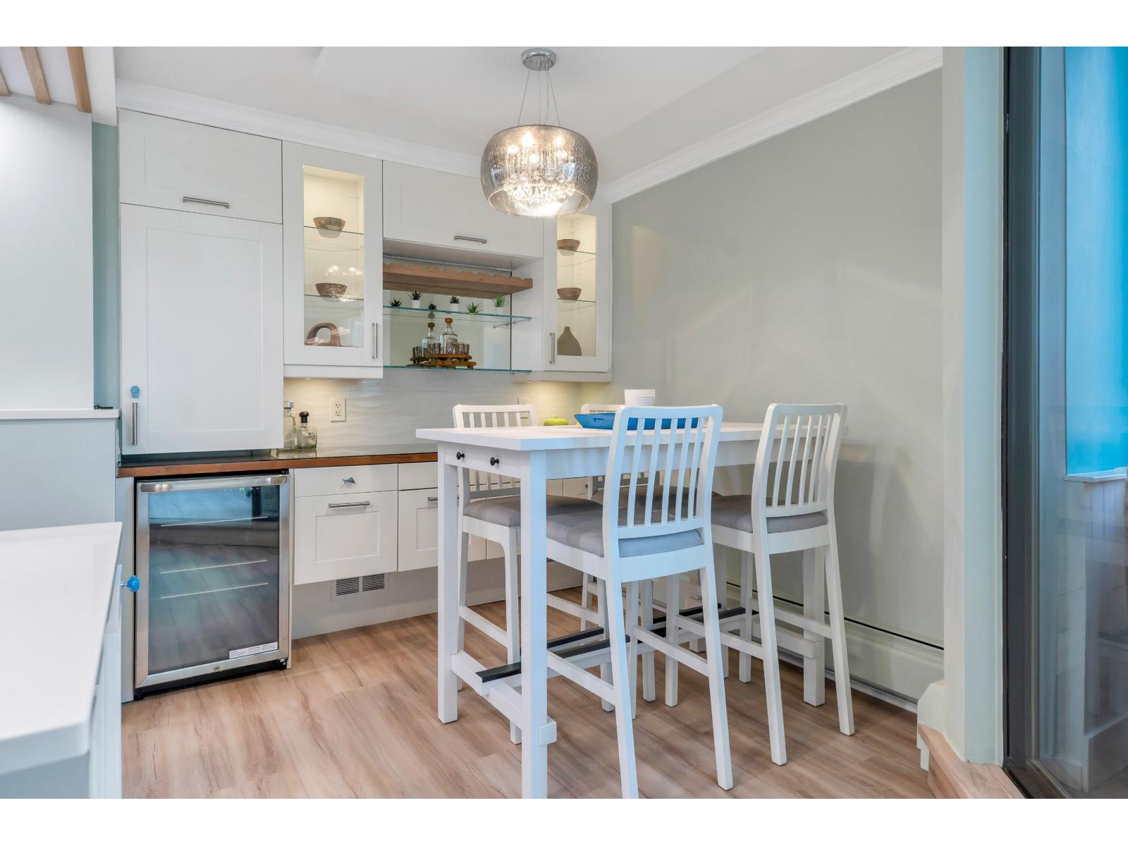 402 1480 Foster Street, White Rock, British Columbia  V4B 3X7 - Photo 10 - R3063540