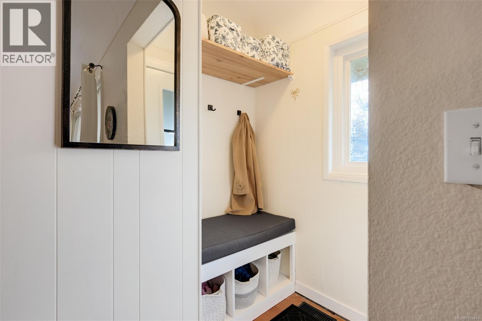 1680 Sheridan Ave, Saanich, British Columbia  V8P 3B3 - Photo 4 - 1018449