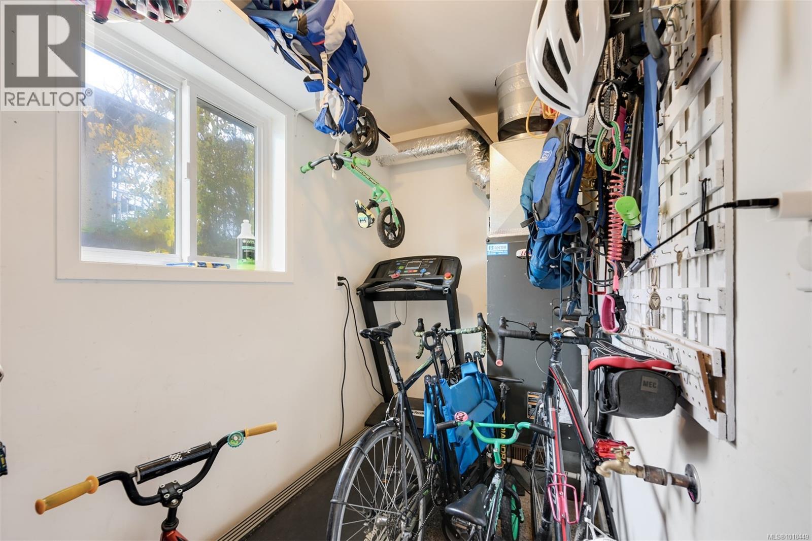 1680 Sheridan Ave, Saanich, British Columbia  V8P 3B3 - Photo 29 - 1018449