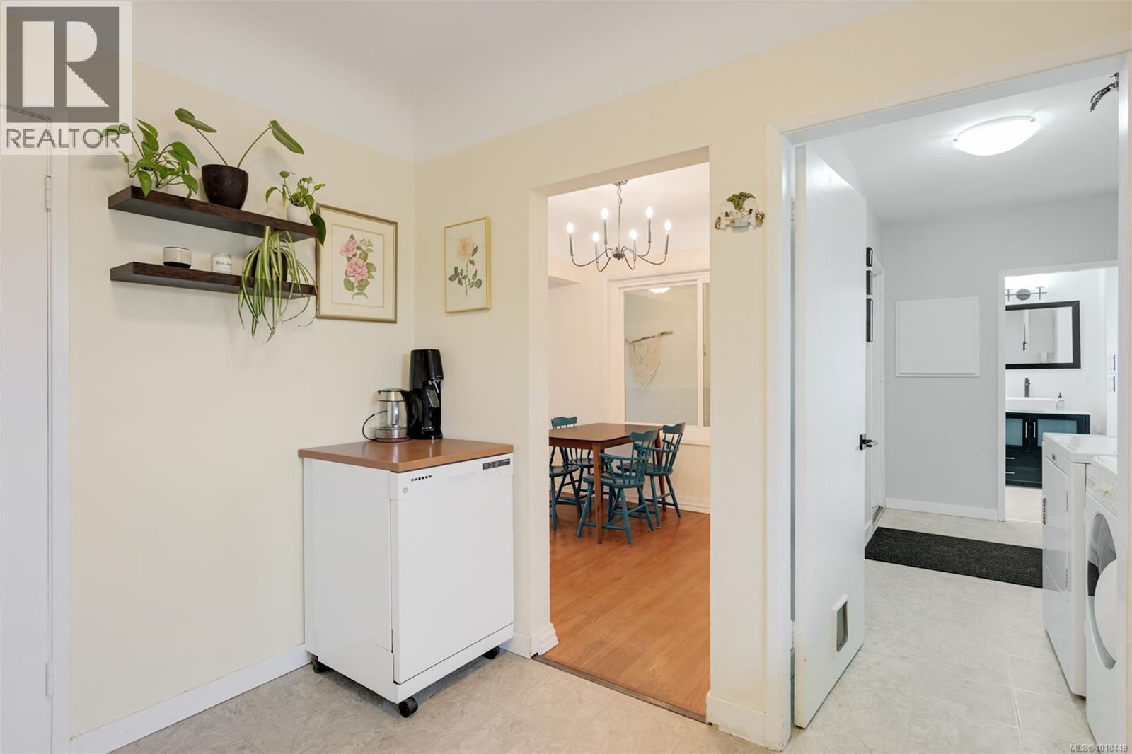 1680 Sheridan Ave, Saanich, British Columbia  V8P 3B3 - Photo 16 - 1018449