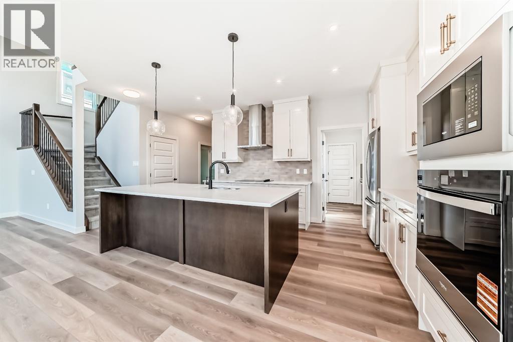 130 Saddlebred Place, Cochrane, Alberta  T4C 3E6 - Photo 9 - A2255726