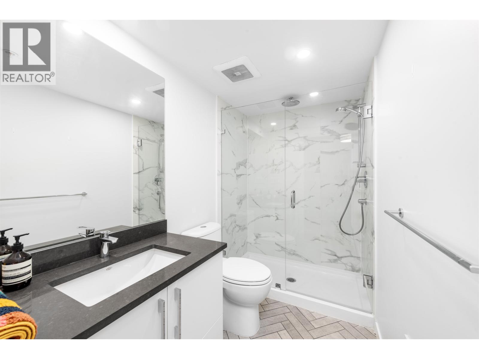 406 2508 Fraser Street, Vancouver, British Columbia  V5T 3V4 - Photo 16 - R3063668